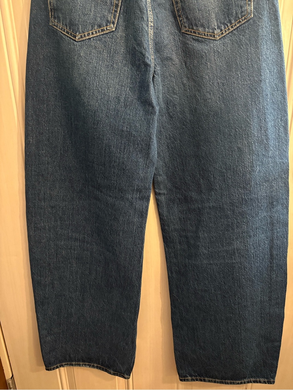 Zara Women’s size 2 NWT Denim Barrel jeans midrise asymmetrical button-fly - Picture 6 of 8